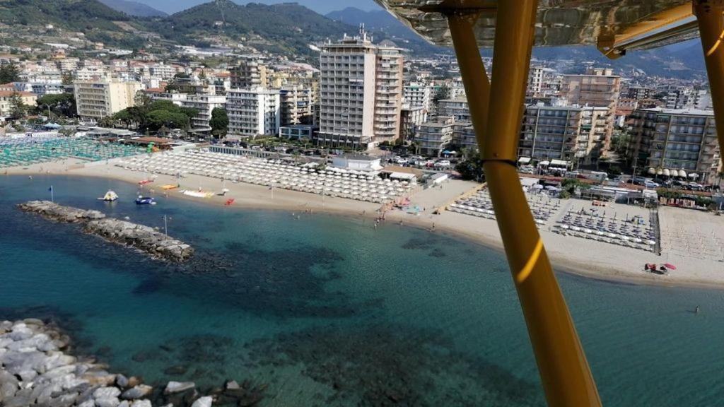 Hotel Svizzera Arma di Taggia Exterior foto